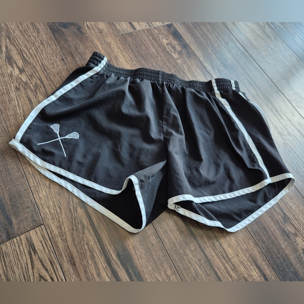 Black lacrosse shorts women's size large boardshort